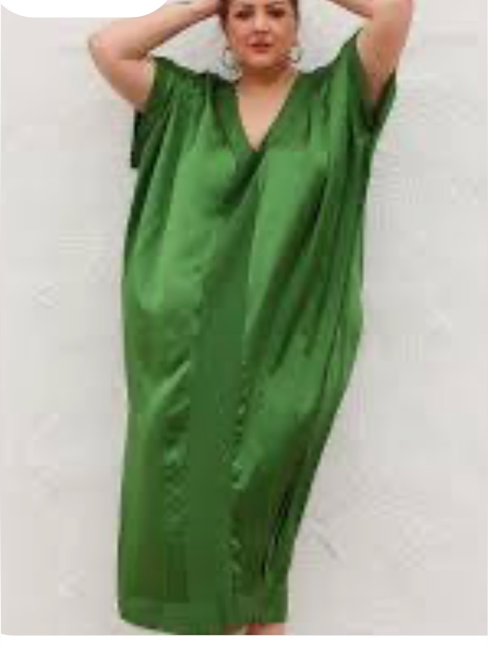 Meo Meli Smooth satin or silk blend fabric with glossy sheen